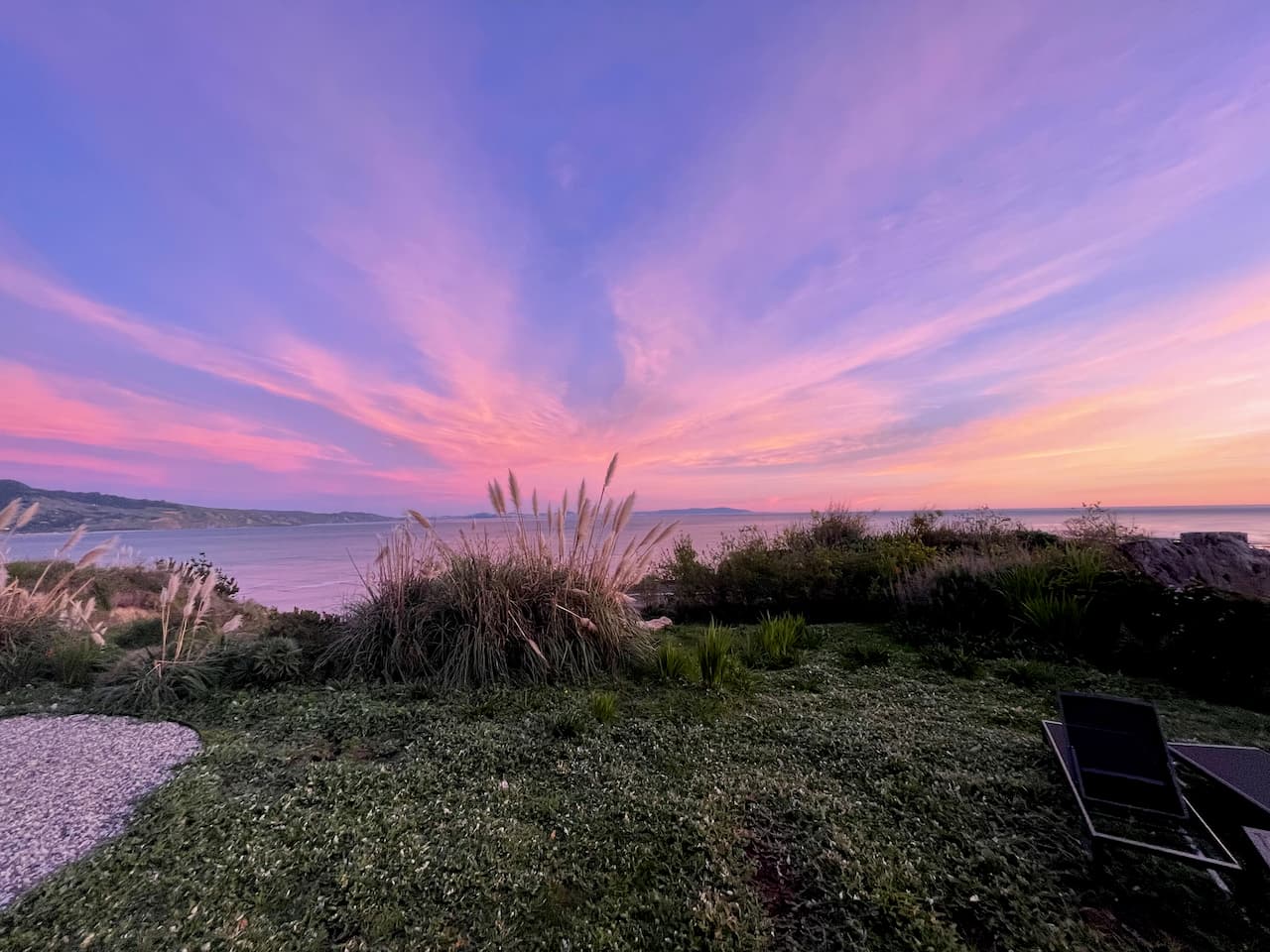 A welcoming Solandis interior with ocean view