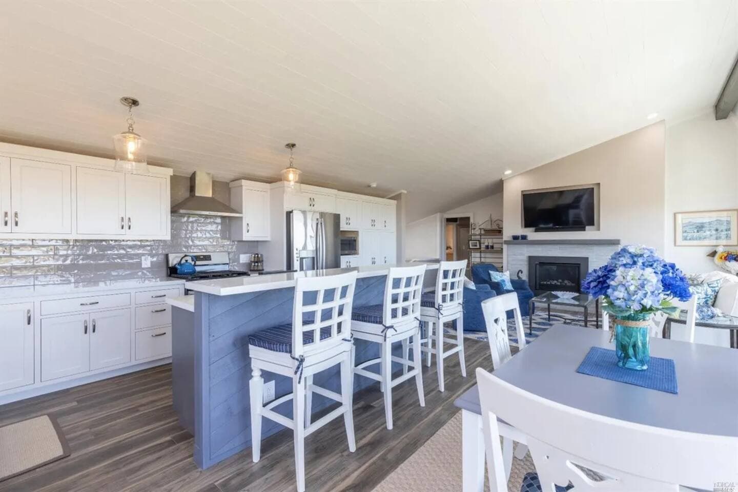 Harbor View Hideaway 19