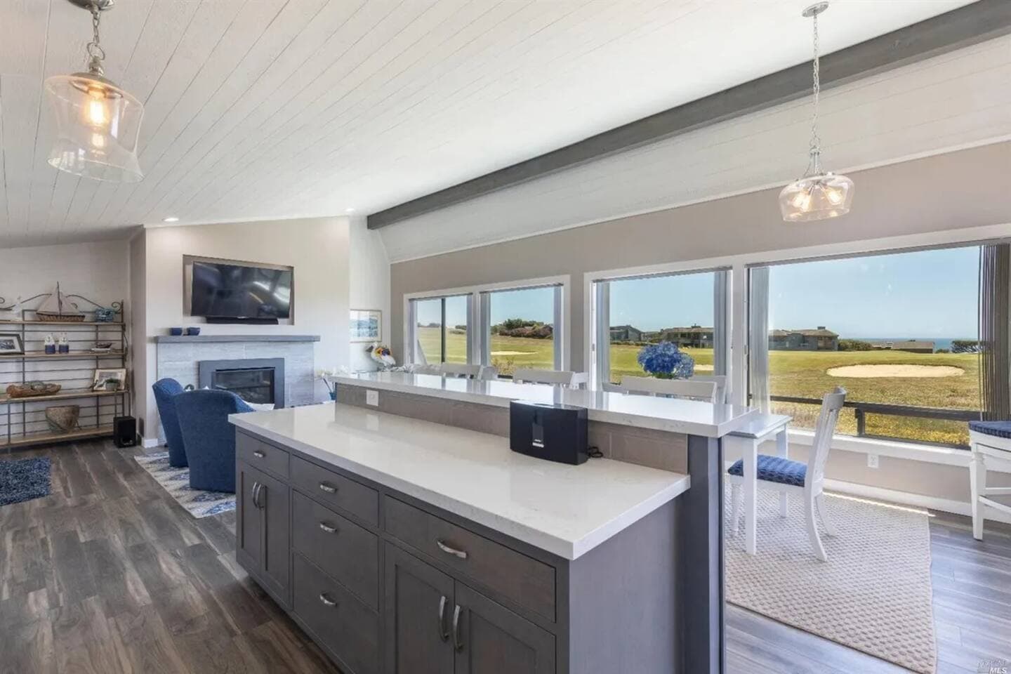 Harbor View Hideaway 22